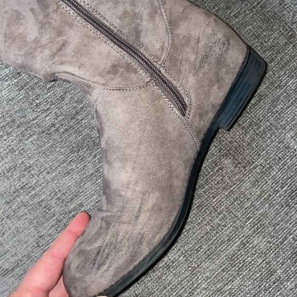 Michael Kors knee high boots - Picture 6 of 9